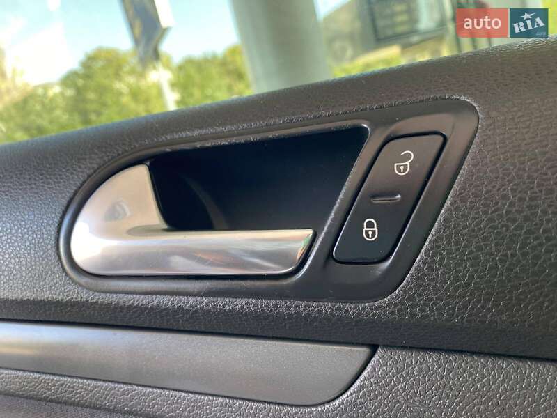 Седан Volkswagen Jetta 2009 в Миколаєві фото 13 Седан Volkswagen Jetta 2009 в Миколаєві