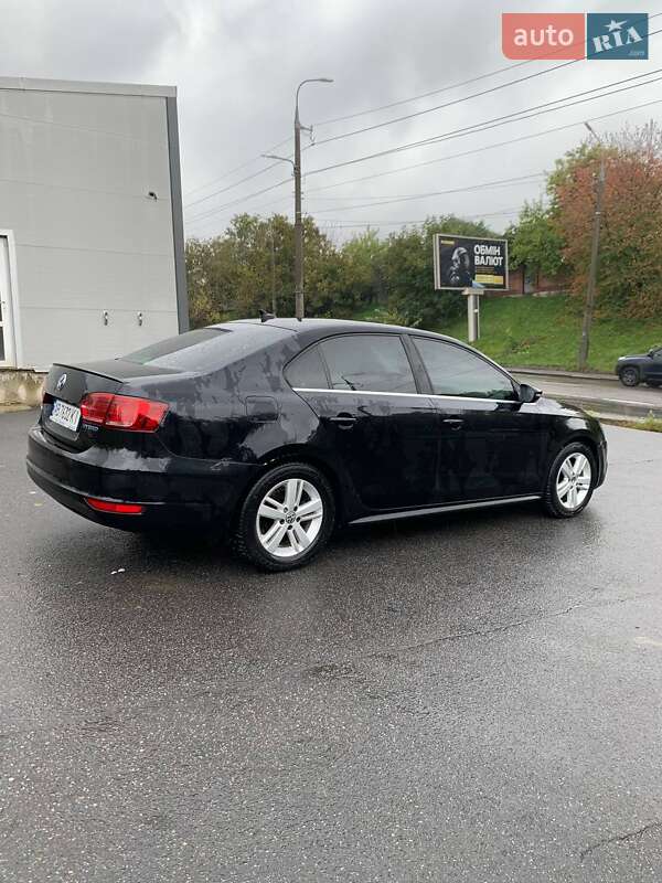 Седан Volkswagen Jetta 2013 в Виннице