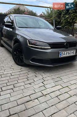 Седан Volkswagen Jetta 2014 в 