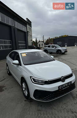 Седан Volkswagen Jetta 2025 в Львові