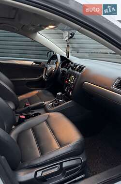 Седан Volkswagen Jetta 2015 в 