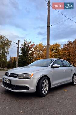 Седан Volkswagen Jetta 2012 в Харькове