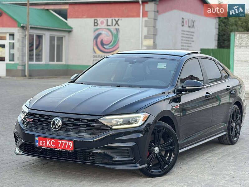 Седан Volkswagen Jetta 2020 в 