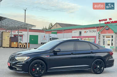 Седан Volkswagen Jetta 2020 в 