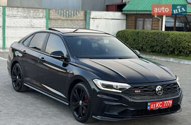 Седан Volkswagen Jetta 2020 в 