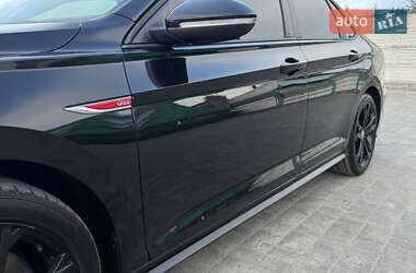 Седан Volkswagen Jetta 2020 в 