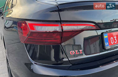 Седан Volkswagen Jetta 2020 в 