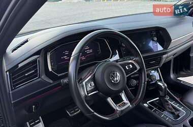 Седан Volkswagen Jetta 2020 в 