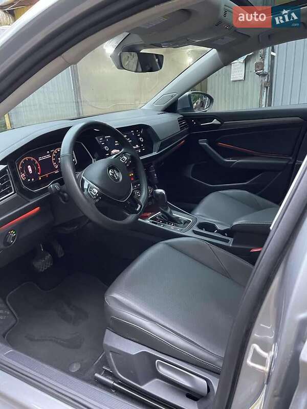 Седан Volkswagen Jetta 2020 в Львові