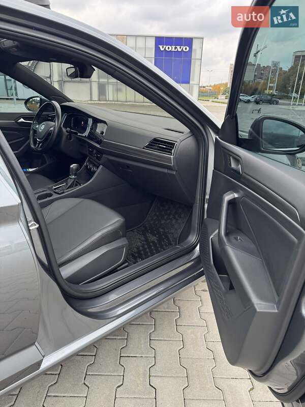 Седан Volkswagen Jetta 2019 в Харкові