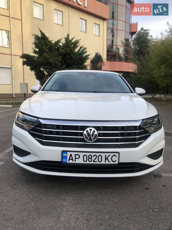 Седан Volkswagen Jetta 2019 в Запоріжжі