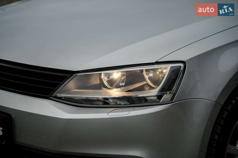 Седан Volkswagen Jetta 2012 в Черновцах фото 14 Седан Volkswagen Jetta 2012 в Черновцах