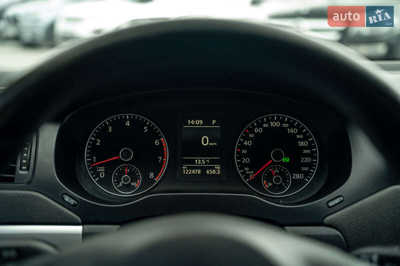 Седан Volkswagen Jetta 2012 в Черновцах фото 22 Седан Volkswagen Jetta 2012 в Черновцах