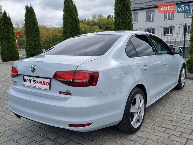 Седан Volkswagen Jetta 2017 в Виннице