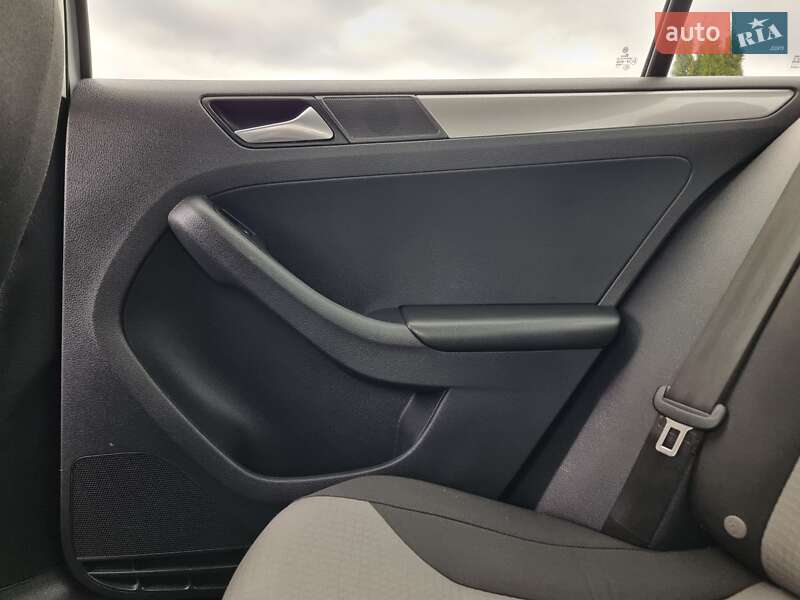 Седан Volkswagen Jetta 2017 в Виннице