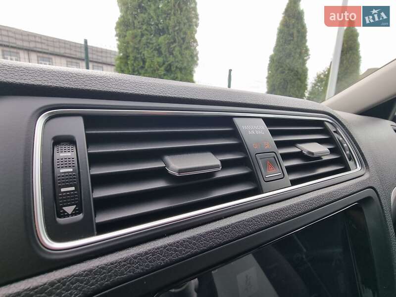 Седан Volkswagen Jetta 2017 в Виннице