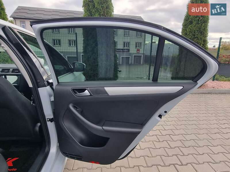 Седан Volkswagen Jetta 2017 в Виннице