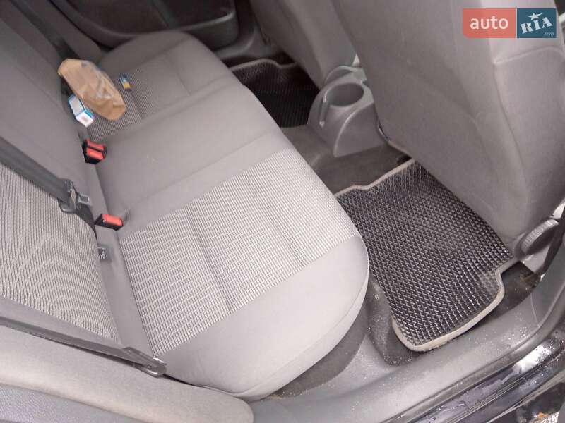 Седан Volkswagen Jetta 2008 в Монастыриске