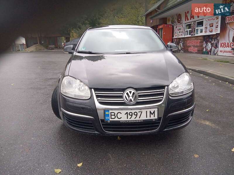 Седан Volkswagen Jetta 2008 в Монастыриске