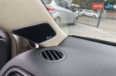 Седан Volkswagen Jetta 2014 в 