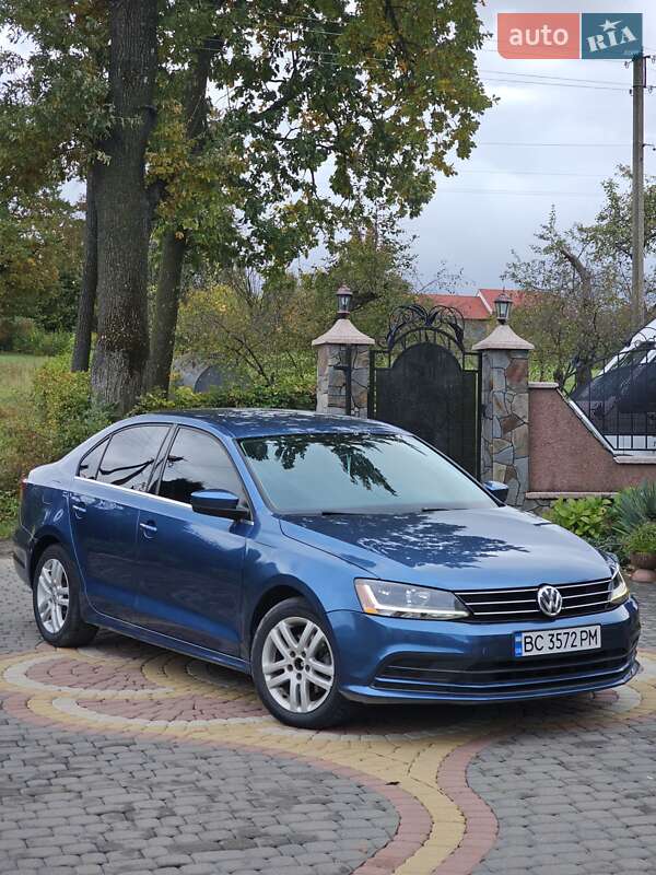 Седан Volkswagen Jetta 2017 в 