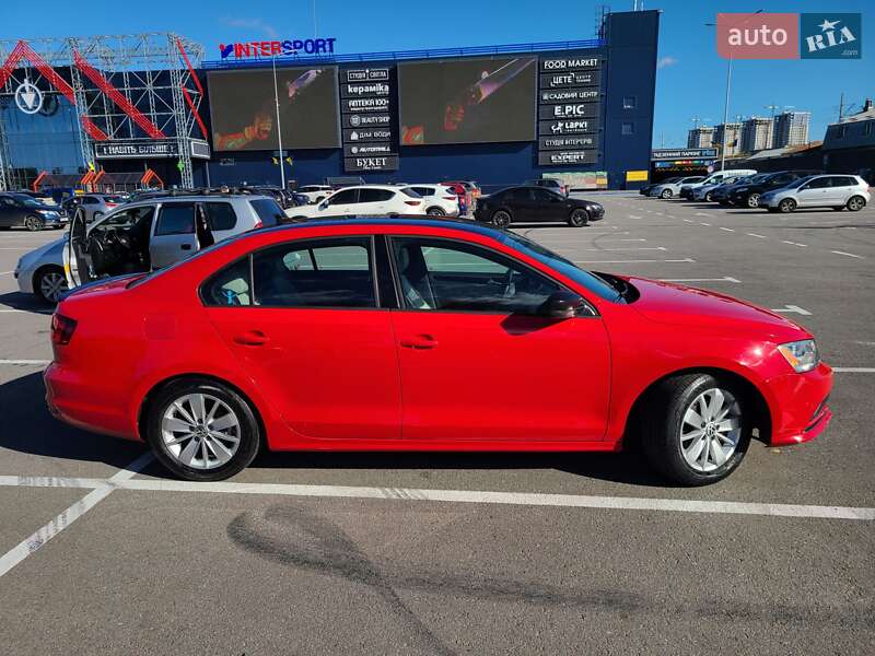 Седан Volkswagen Jetta 2015 в Києві фото 4 Седан Volkswagen Jetta 2015 в Києві