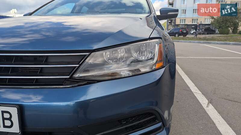 Седан Volkswagen Jetta 2016 в Кропивницком