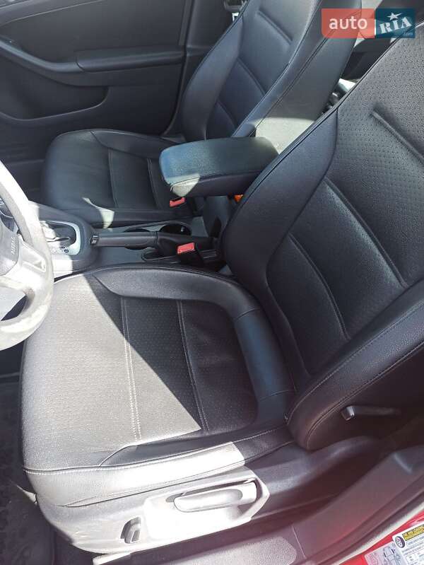 Седан Volkswagen Jetta 2014 в Києві