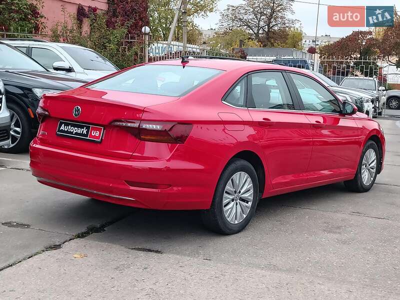 Седан Volkswagen Jetta 2019 в Харкові