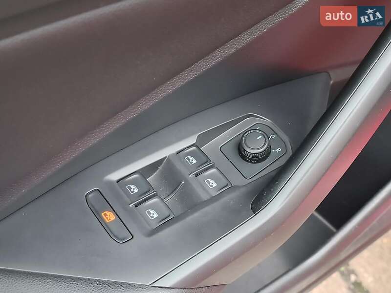 Седан Volkswagen Jetta 2019 в Харкові