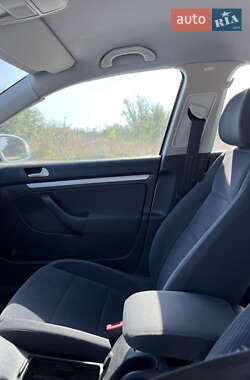 Седан Volkswagen Jetta 2008 в 