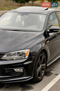 Седан Volkswagen Jetta 2016 в 