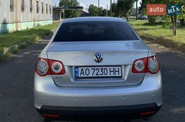 Седан Volkswagen Jetta 2005 в 