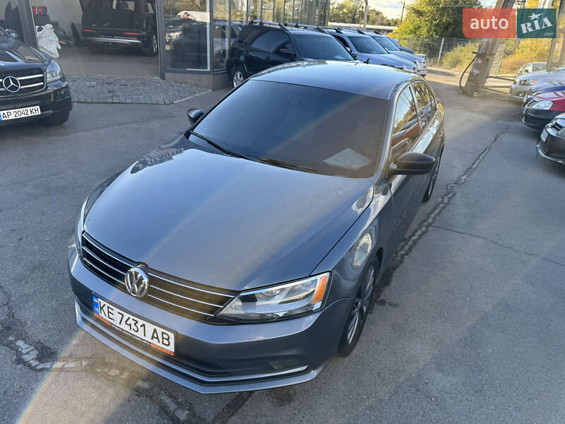Седан Volkswagen Jetta 2016 в Запорожье фото 6 Седан Volkswagen Jetta 2016 в Запорожье