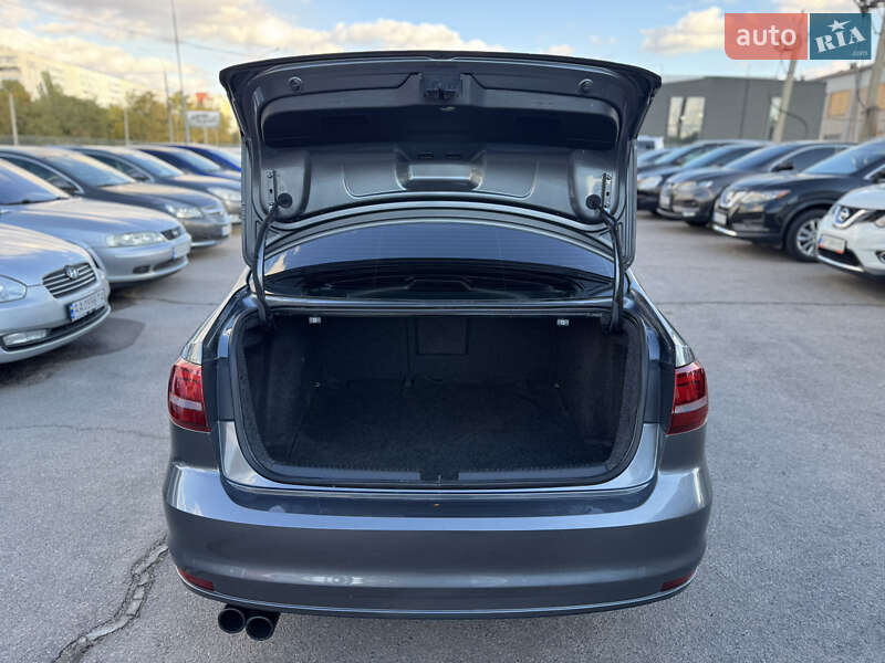 Седан Volkswagen Jetta 2016 в Запорожье фото 15 Седан Volkswagen Jetta 2016 в Запорожье