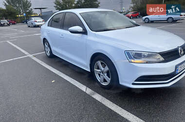Седан Volkswagen Jetta 2016 в 