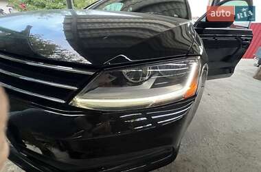Седан Volkswagen Jetta 2017 в 