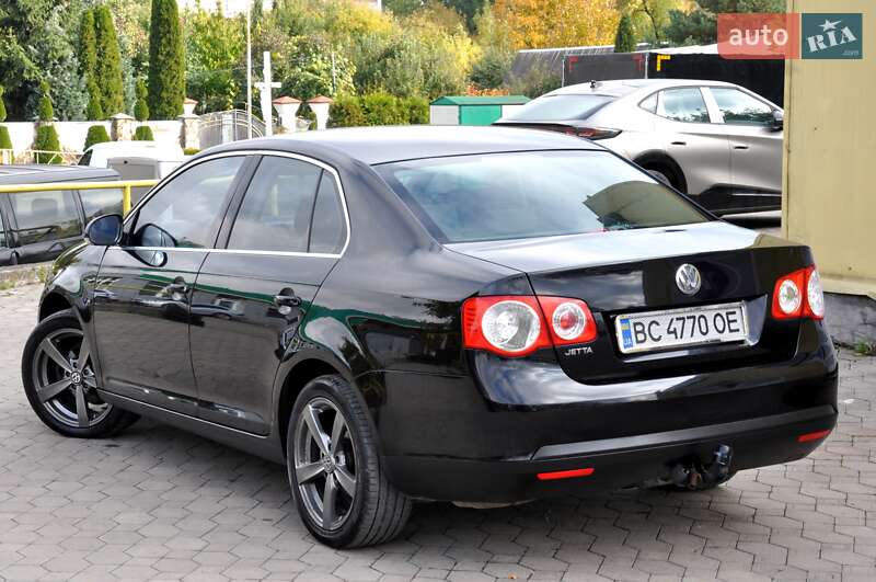 Седан Volkswagen Jetta 2006 в Львове