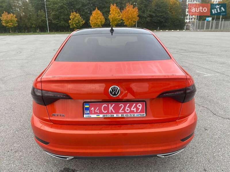 Седан Volkswagen Jetta 2019 в Львове