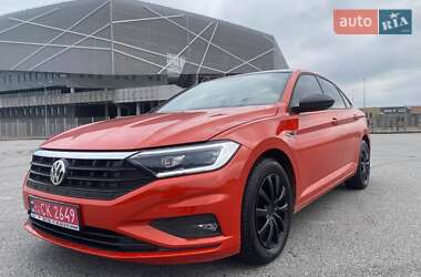 Седан Volkswagen Jetta 2019 в Львове
