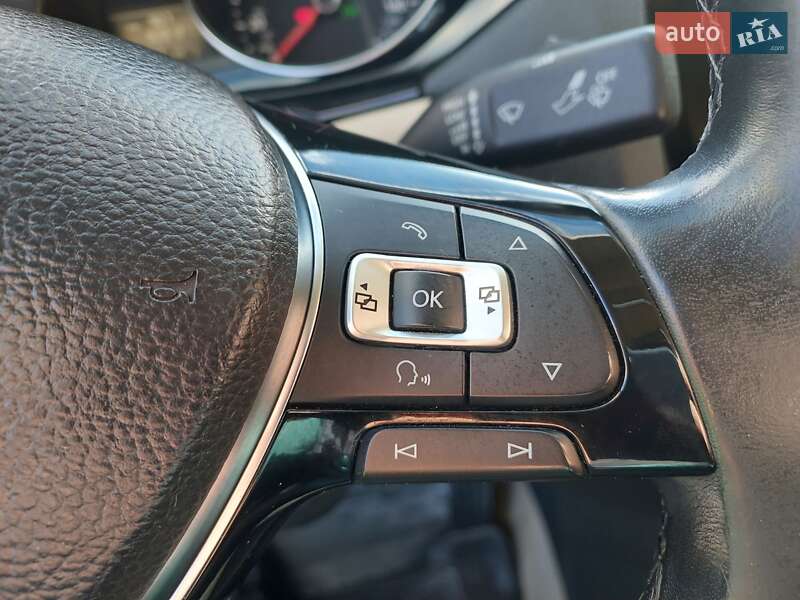 Седан Volkswagen Jetta 2015 в Дрогобыче