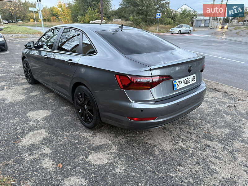 Седан Volkswagen Jetta 2019 в Запоріжжі