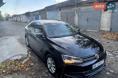 Седан Volkswagen Jetta 2012 в 