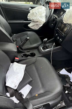 Седан Volkswagen Jetta 2011 в 