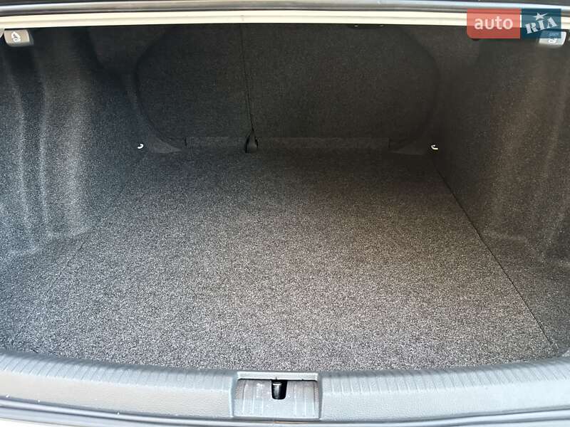 Седан Volkswagen Jetta 2016 в Одессе