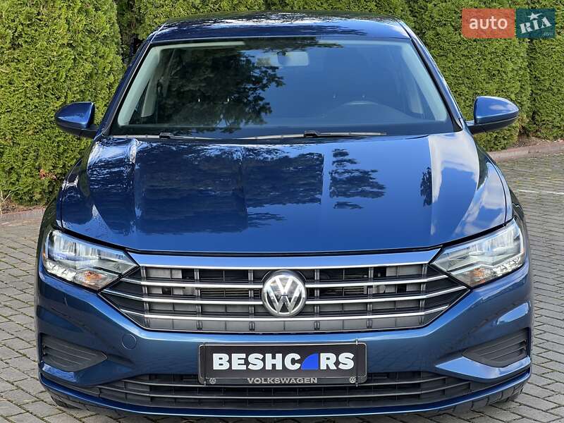 Седан Volkswagen Jetta 2018 в Львове