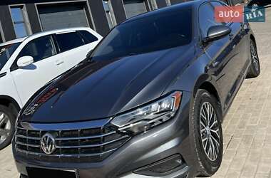Седан Volkswagen Jetta 2018 в Тернополе