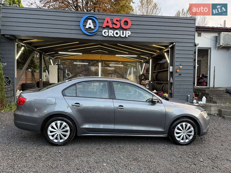 Седан Volkswagen Jetta 2014 в Львове фото 9 Седан Volkswagen Jetta 2014 в Львове