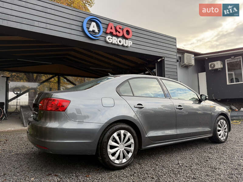 Седан Volkswagen Jetta 2014 в Львове фото 16 Седан Volkswagen Jetta 2014 в Львове