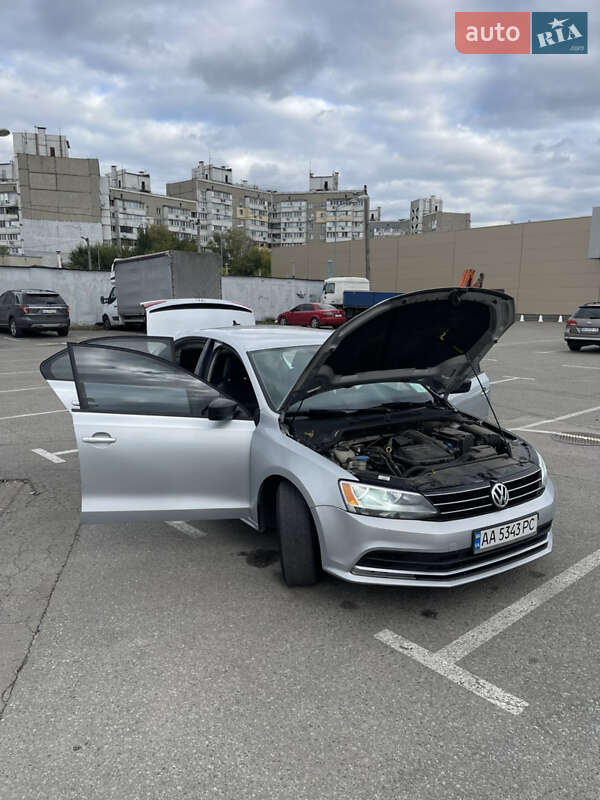 Седан Volkswagen Jetta 2015 в Киеве фото 33 Седан Volkswagen Jetta 2015 в Киеве